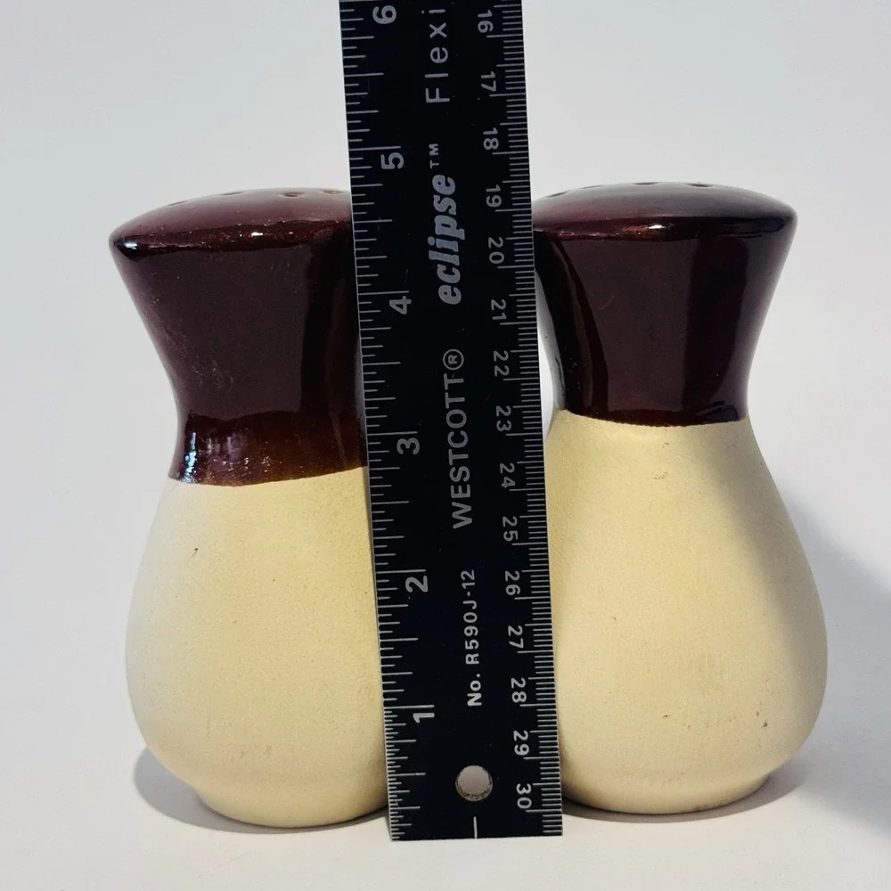 Watt Pottery Brown Bisque & Glaze Salt and Pepper Shakers‎ USA No Stoppers